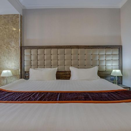 Hotel Lulu บิชเคก ภายนอก รูปภาพ